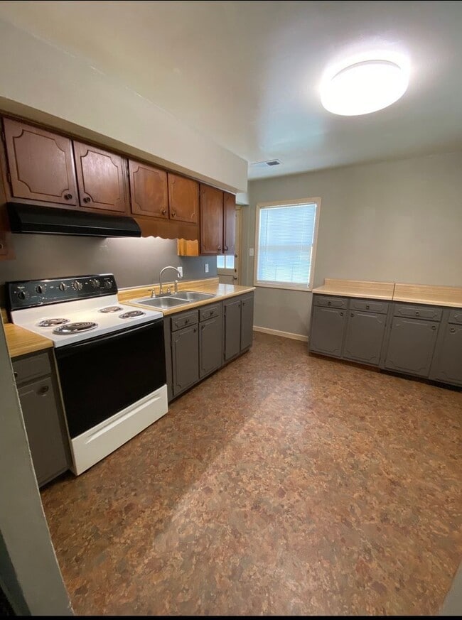 7854 Captain Rd in Millington, TN - Building Photo - Building Photo