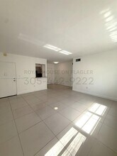 4410 W Flagler St in Coral Gables, FL - Building Photo - Building Photo