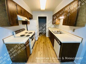 971 Park Meadow Dr in Beaumont, TX - Building Photo