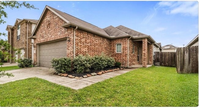 12418 King Louis Dr in Houston, TX - Building Photo - Building Photo