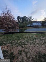 2809 Waters Edge Dr in Newark, DE - Building Photo