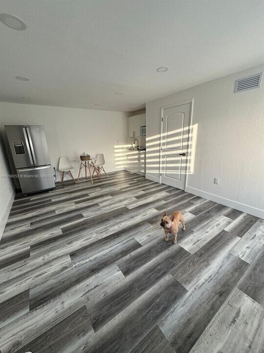 17621 NW 42nd Ave in Miami Gardens, FL - Building Photo