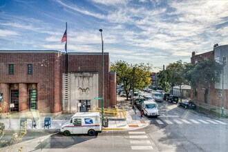 2340 N California Ave in Chicago, IL - Building Photo - Building Photo