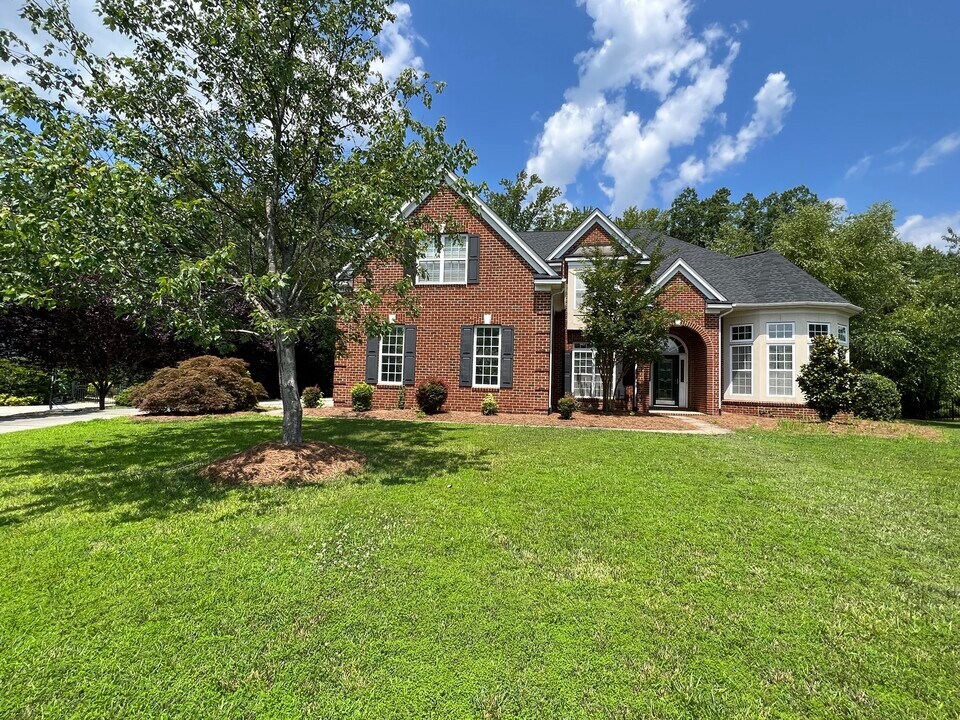 9720 Royal Colony Dr in Waxhaw, NC - Building Photo