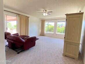 10422 W Meade Dr in Sun City, AZ - Foto de edificio - Building Photo
