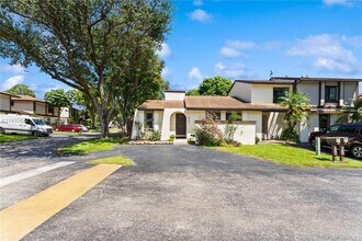 6701 SW 129th Ct in Miami, FL - Building Photo - Building Photo