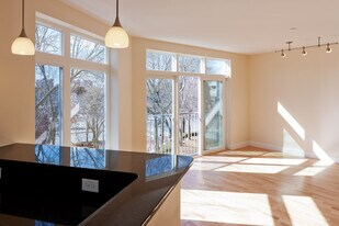 7 Cameron Ave in Cambridge, MA - Building Photo