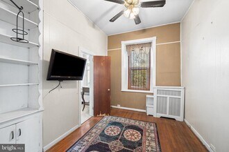 7301 Chestnut Ave in Melrose Park, PA - Building Photo - Building Photo