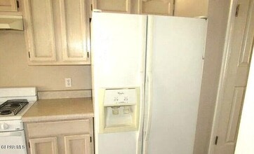 1600 Hartsdale Dr in Horizon City, TX - Building Photo - Building Photo