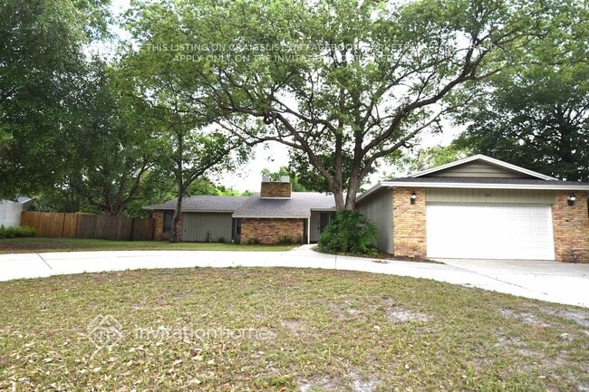 property at 322 W Hornbeam Dr