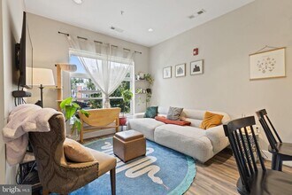 1111 Orren St NE in Washington, DC - Building Photo - Building Photo