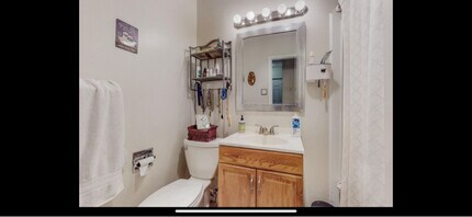 10200 Los Arboles Ave NE in Albuquerque, NM - Building Photo - Building Photo