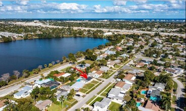 1413 Crest Dr in Lake Worth Beach, FL - Building Photo - Building Photo