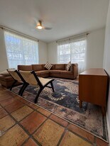 1460 Ocean Dr, Unit 208 in Miami Beach, FL - Building Photo