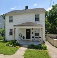 2050 New Linden Rd in Newport, KY - Building Photo