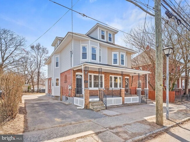 property at 1277 Hamilton Ave