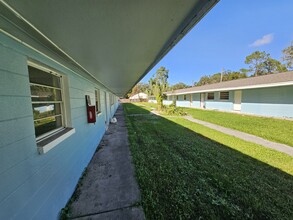 CRYSTAL TERRACE APARTMENTS in Crystal River, FL - Building Photo - Building Photo