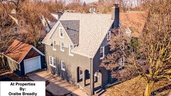 959 Washtenaw Ave in Ypsilanti, MI - Building Photo