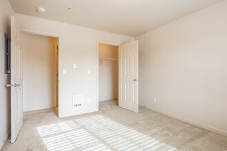 Hawks Ridge Apartments in Happy Valley, OR - Foto de edificio - Interior Photo