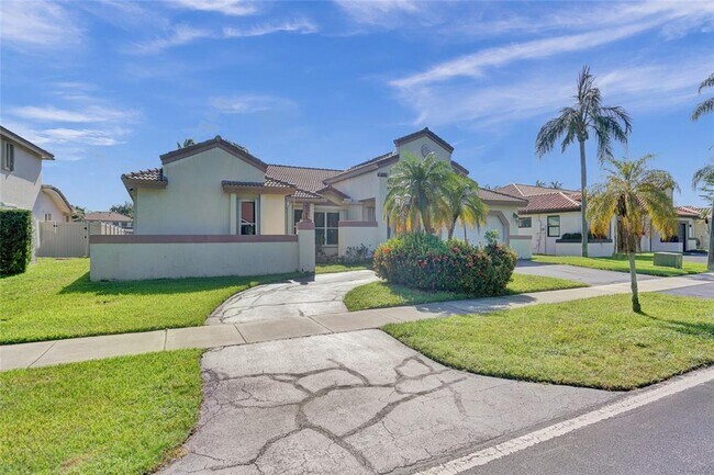 5421 Hawkes Bluff Ave in Davie, FL - Building Photo - Building Photo