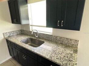 6930 5th Ave N in St. Petersburg, FL - Building Photo - Building Photo