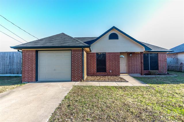 1901 Melody Cir in Kaufman, TX - Building Photo