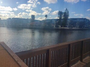 2775 Taft St in Hollywood, FL - Building Photo - Building Photo