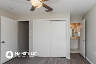 5424 Hayden Blvd in Sarasota, FL - Building Photo - Building Photo