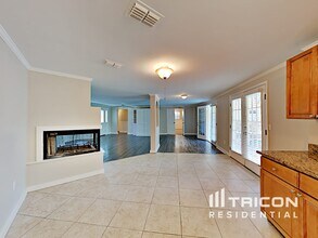 5560 Waneta Pl in Sarasota, FL - Building Photo - Building Photo