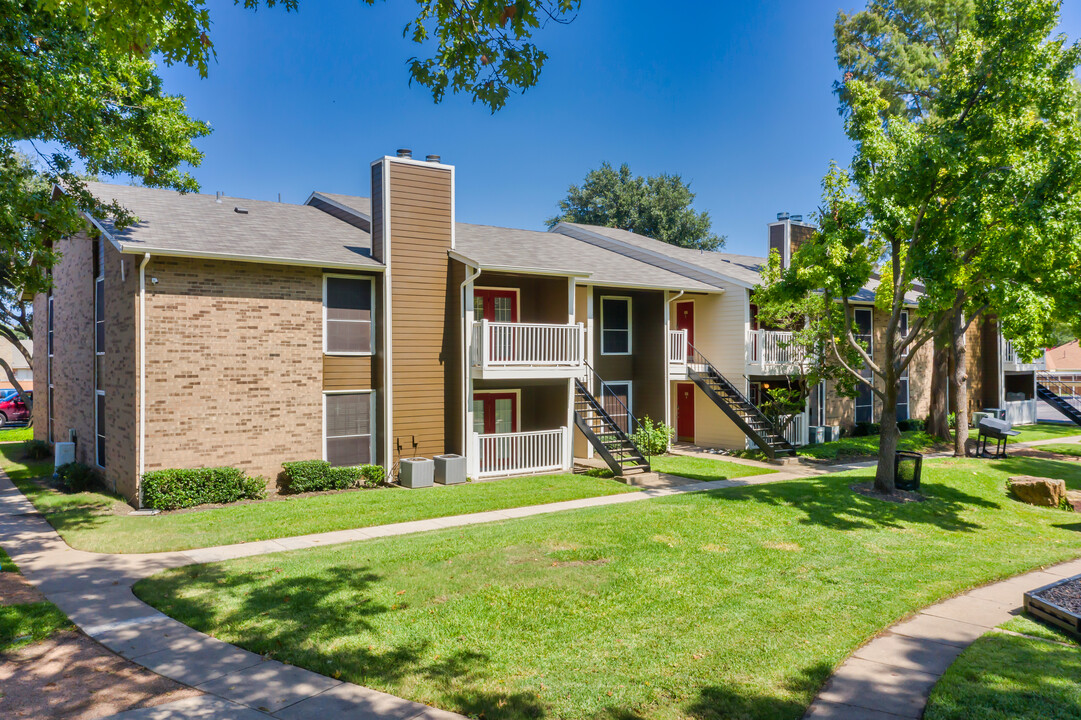 Cutters Point Apartment Homes Photo