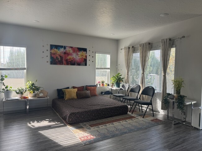 property at 11502 S Hollybrook Loop