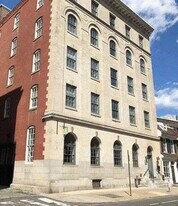 225 Arch St, Unit 33 in Philadelphia, PA - Building Photo