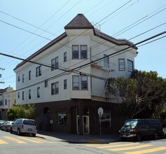 Treat Avenue Apartments in San Francisco, CA - Building Photo - Building Photo
