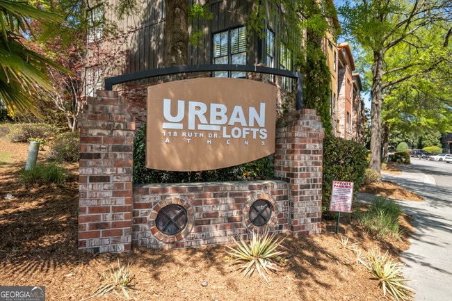 118 Ruth Dr in Athens, GA - Building Photo - Building Photo