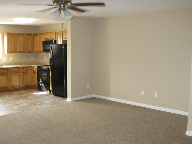 College Station Apartments in Elizabethtown, KY - Building Photo - Interior Photo