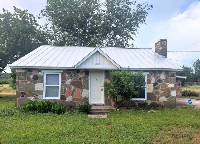 property at 1010 Barrier Ln