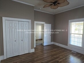 427 E Cemetery St in Salisbury, NC - Foto de edificio - Building Photo