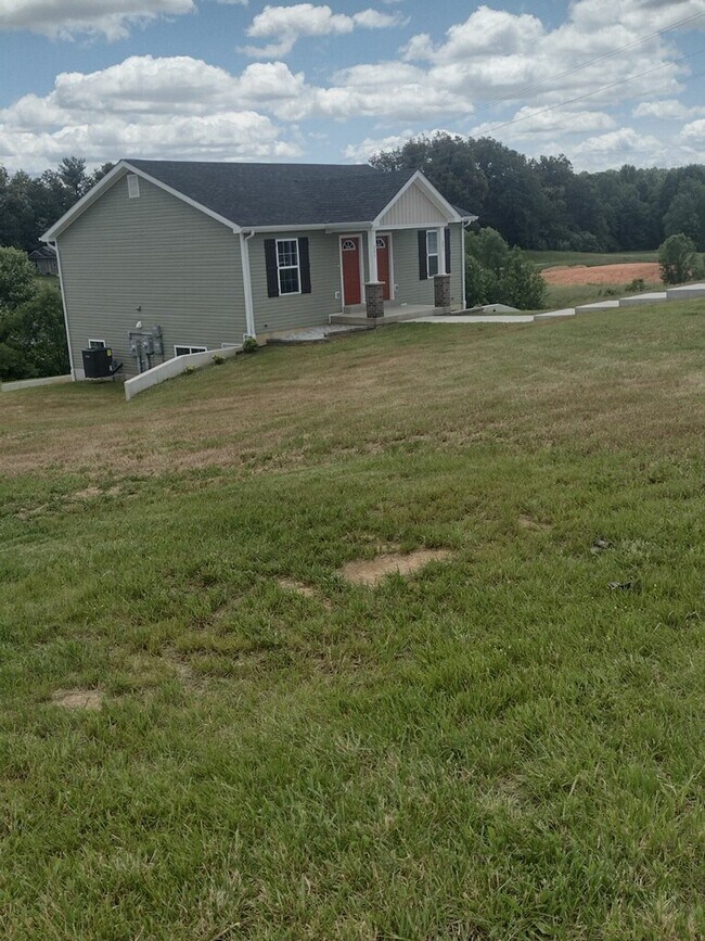 296 Palmetto Loop in Glendale, KY - Building Photo - Building Photo