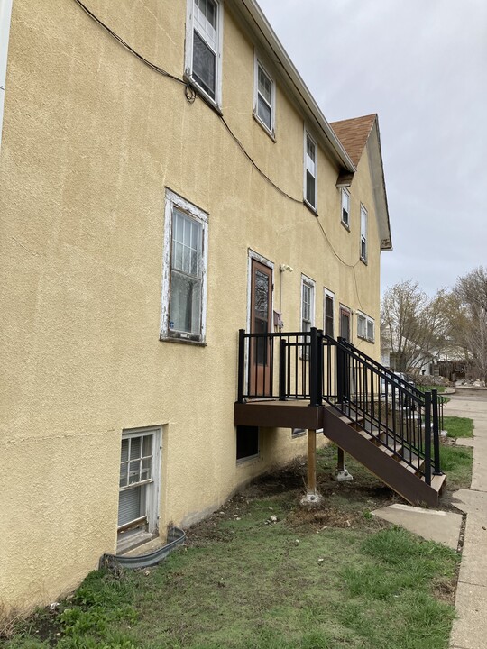 805 5th Ave NW, Unit 1 in Mandan, ND - Building Photo