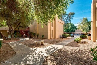 3131 W Cochise Dr in Phoenix, AZ - Building Photo - Building Photo