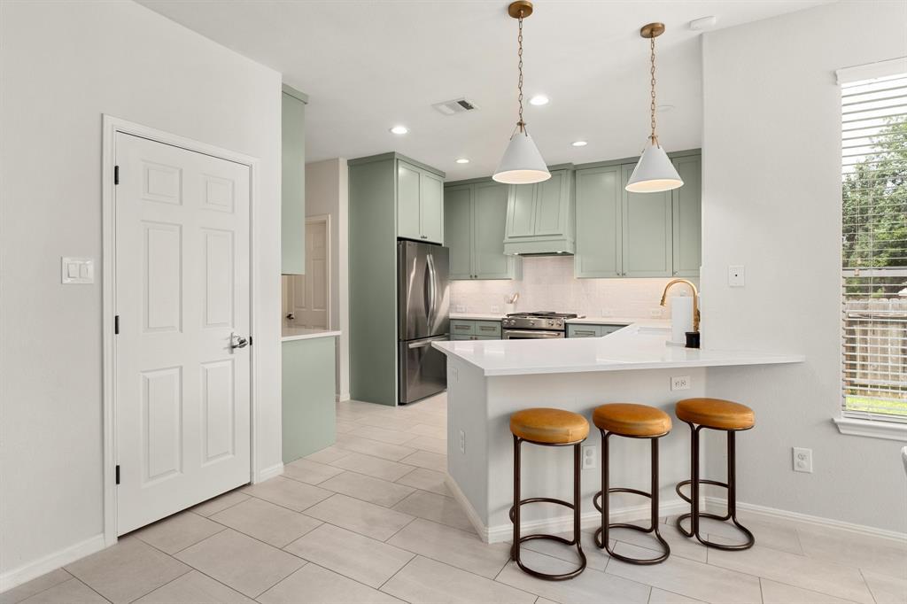 5701 Sunset Ridge in Austin, TX - Building Photo