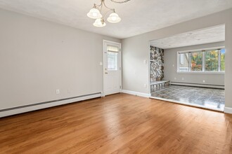 28 Salem St-Unit -1 in Wakefield, MA - Building Photo - Building Photo
