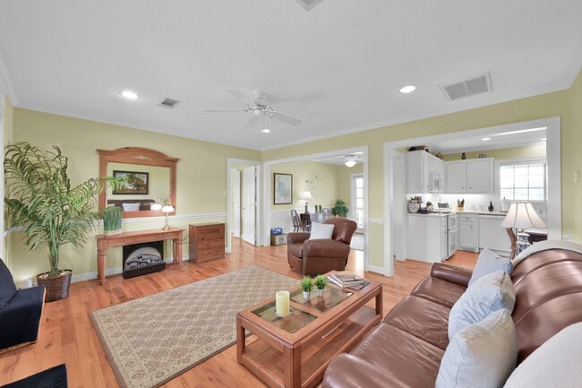 property at 10618 Hufsmith Rd