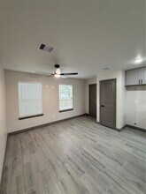 5400 Pine Ave in Pasadena, TX - Building Photo - Building Photo