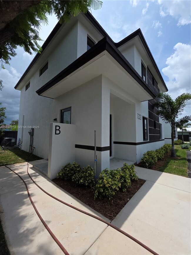 property at 1321 NW 6th Ave