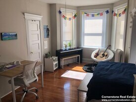 65 Burbank St, Unit 4 in Boston, MA - Building Photo