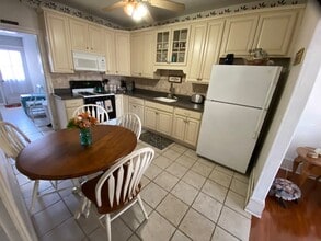 143 E 5th Ave in Conshohocken, PA - Building Photo - Building Photo