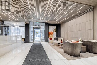 75 Canterbury Pl in Toronto, ON - Building Photo - Building Photo