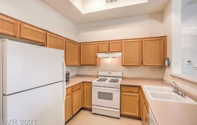 10650 Calico Mountain Ave in Las Vegas, NV - Building Photo - Building Photo