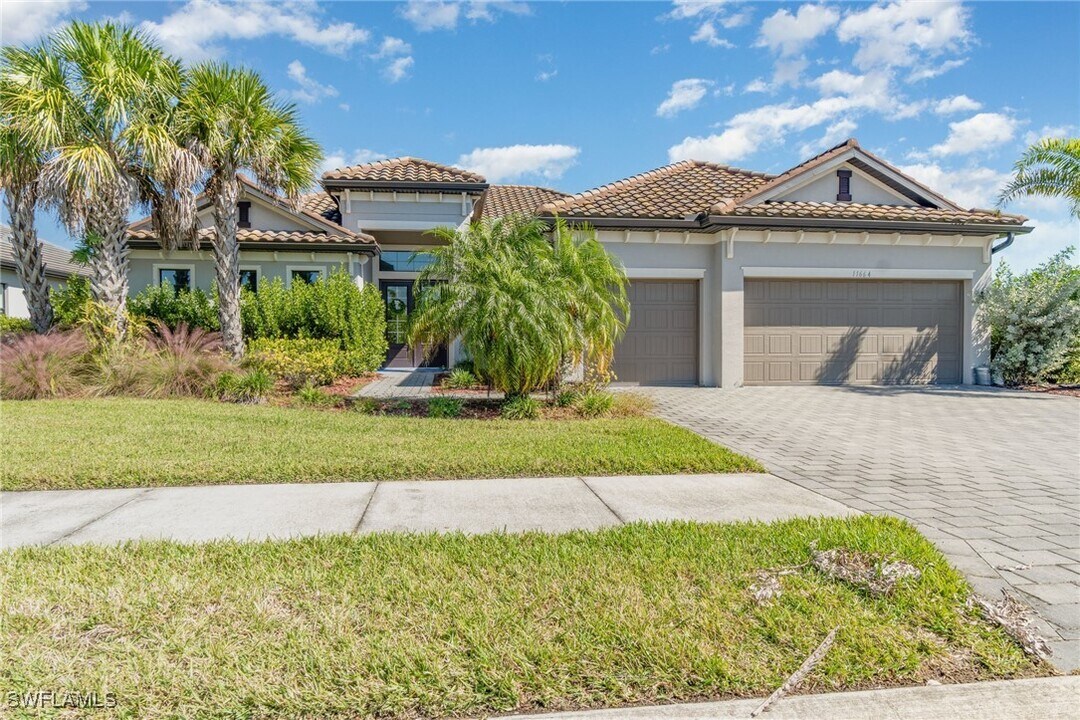 11664 Canopy Loop in Ft. Myers, FL - Building Photo